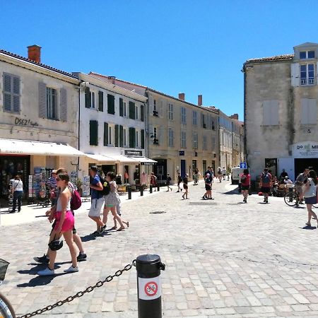 Saint-Martin-de-Ré Appartement Elegant Avec Vue Sur Le Port מראה חיצוני תמונה