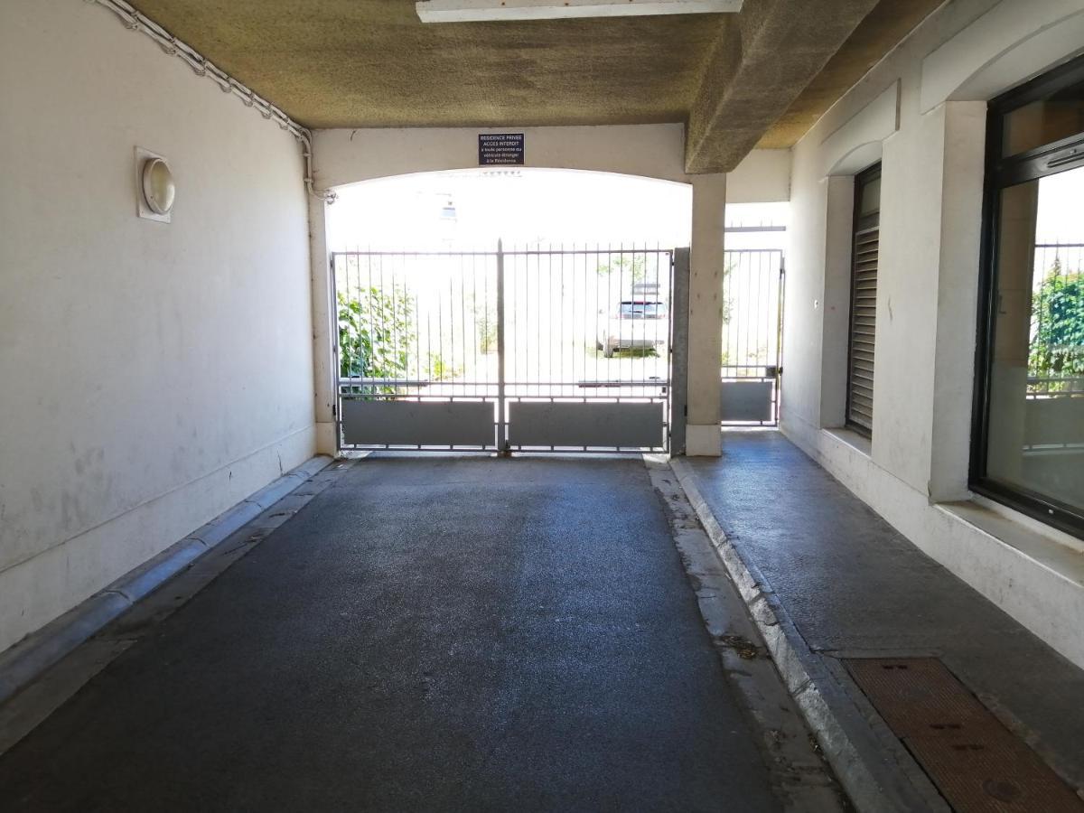 Saint-Martin-de-Ré Appartement Elegant Avec Vue Sur Le Port מראה חיצוני תמונה