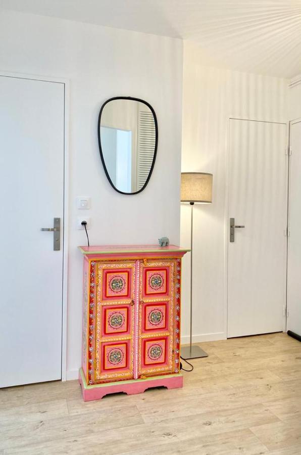 Saint-Martin-de-Ré Appartement Elegant Avec Vue Sur Le Port מראה חיצוני תמונה
