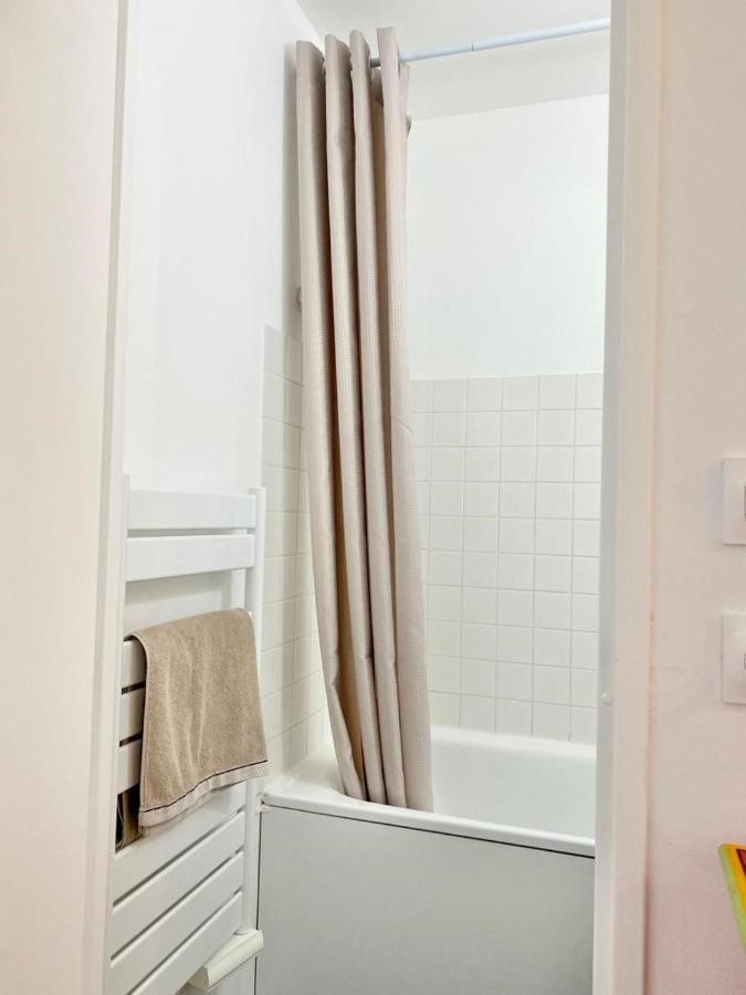 Saint-Martin-de-Ré Appartement Elegant Avec Vue Sur Le Port מראה חיצוני תמונה