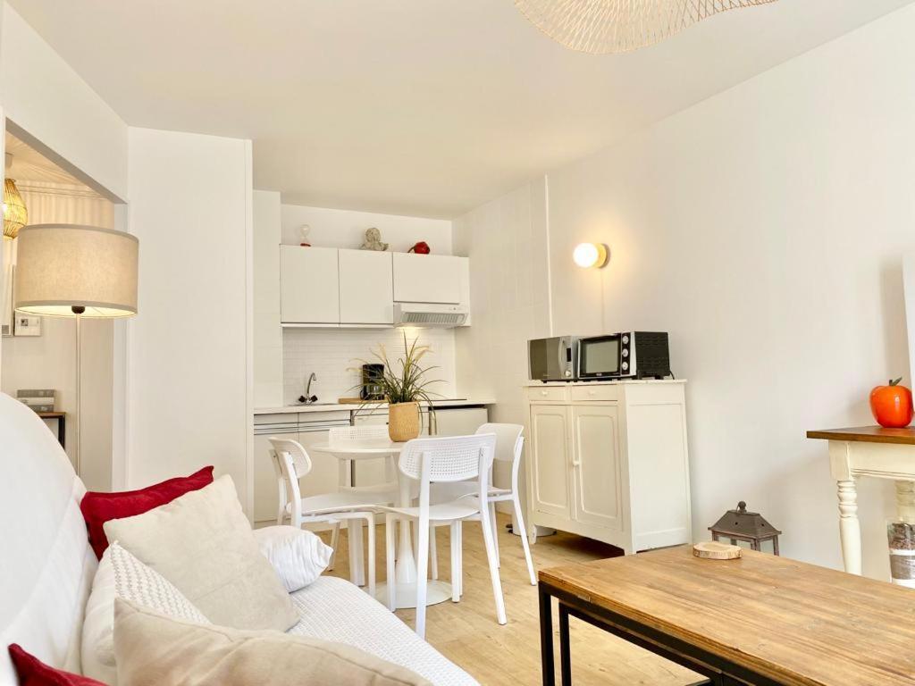 Saint-Martin-de-Ré Appartement Elegant Avec Vue Sur Le Port מראה חיצוני תמונה