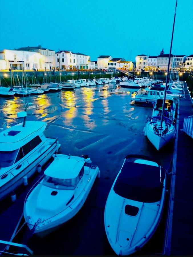 Saint-Martin-de-Ré Appartement Elegant Avec Vue Sur Le Port מראה חיצוני תמונה